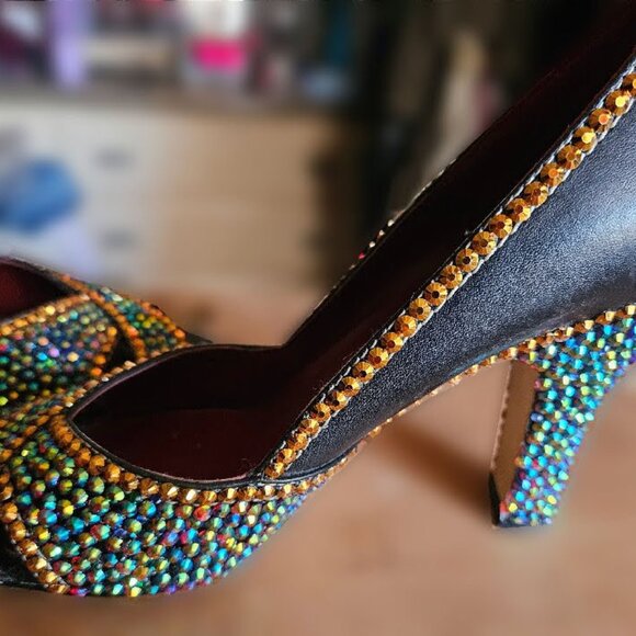 Beautiful, One of a Kind, Nine West Heels - Picture 4 of 14
